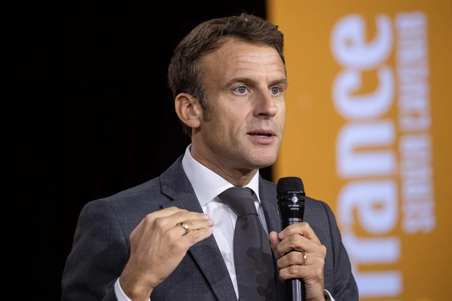 Macron quer França liderando luta para tornar aborto direito universal