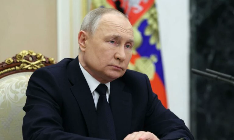 Putin é reeleito presidente da Rússia com votação recorde