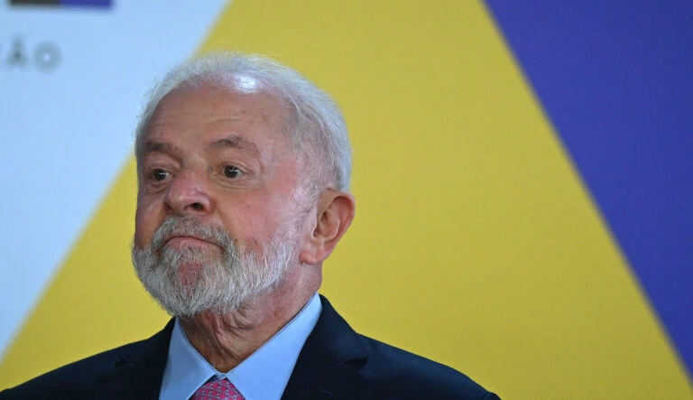 No 3º mandato, Lula diz que vai acabar com a fome no Brasil