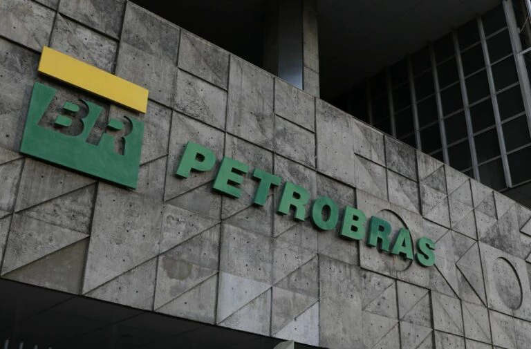 Petrobras aumentará o preço da gasolina e do gás de cozinha